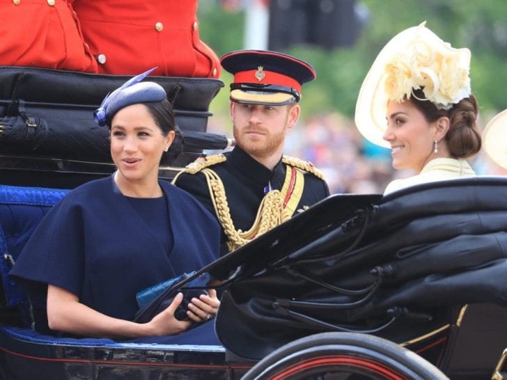Aside from Meghan's royal blue dress, the fans also noticed the